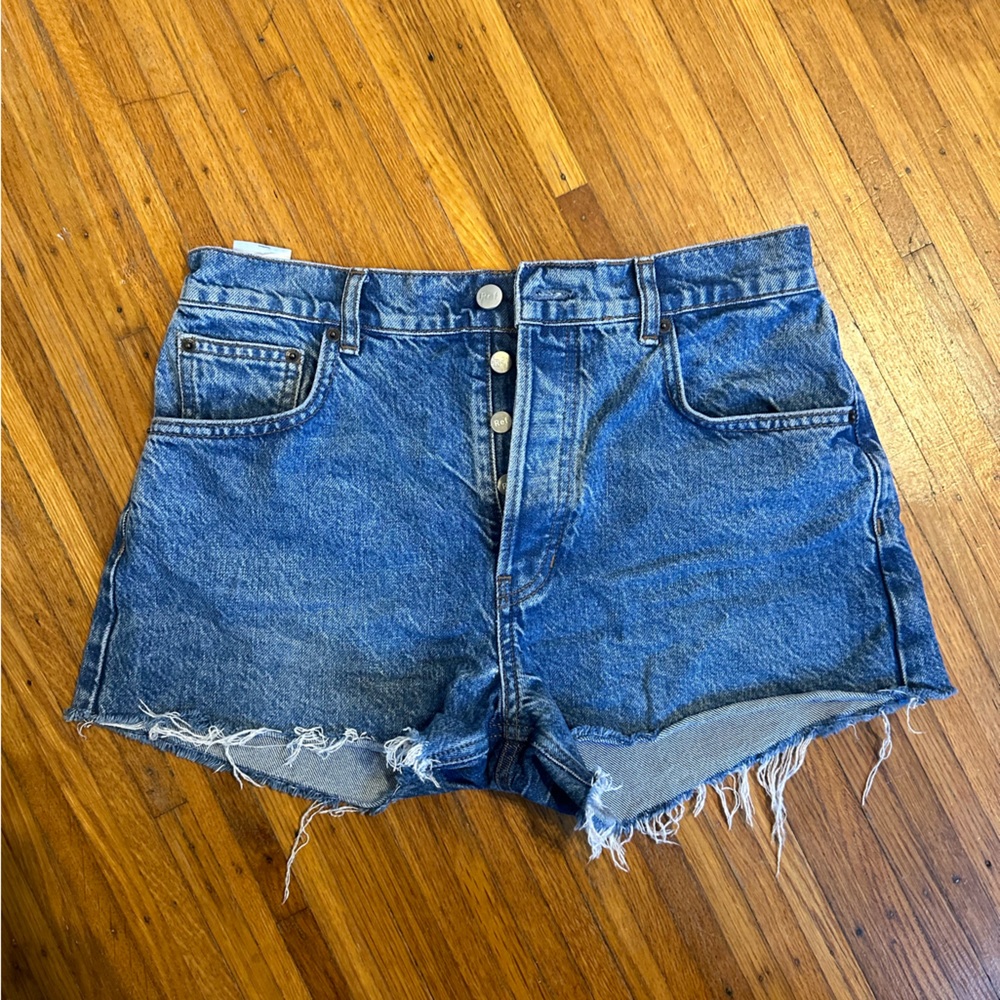 Reformation Jean Shorts sz 28